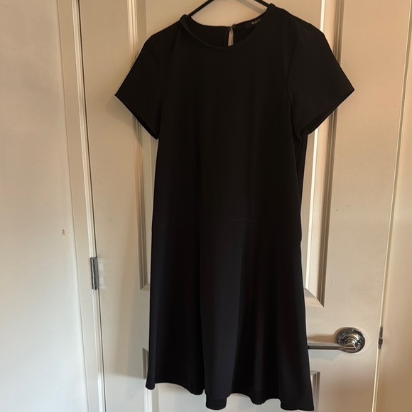 Madewell Dresses & Skirts - Madewell Black A-Line Mini Dress with Raglan Sleeves